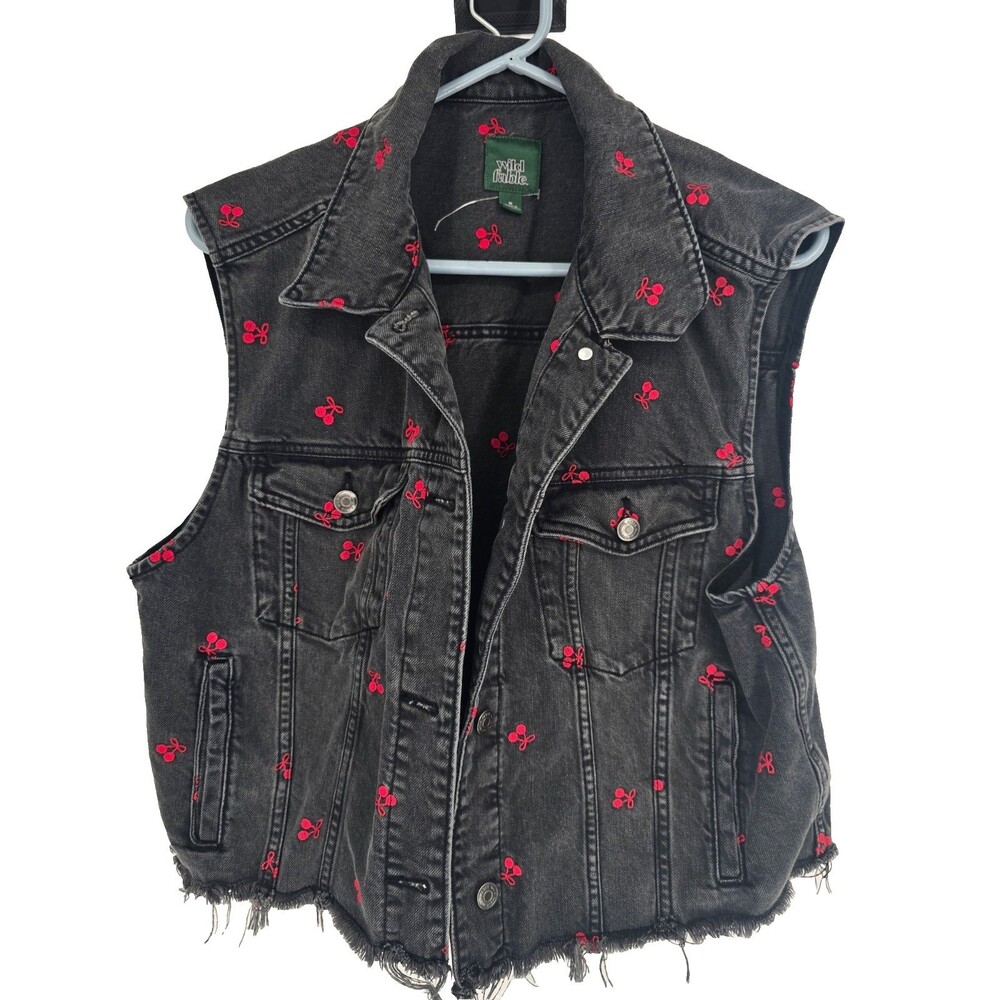 Wild Fable Womens Cherry Embroidered Denim Vest Black Washed Raw Hem Medium